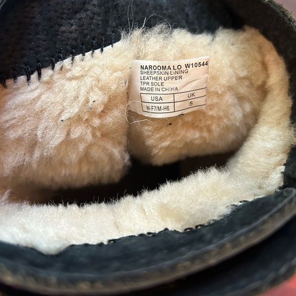 EMU Leather Boots - Picture 4 of 6